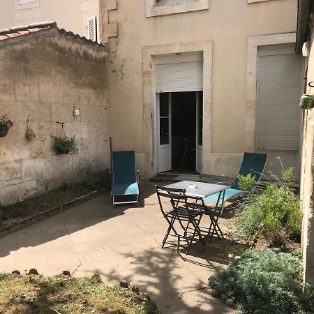 -Le Petit Rochelais- Centre Ville, Stationnement, Netflix - Ideal Couples, Familles, Business Niort Zewnętrze zdjęcie